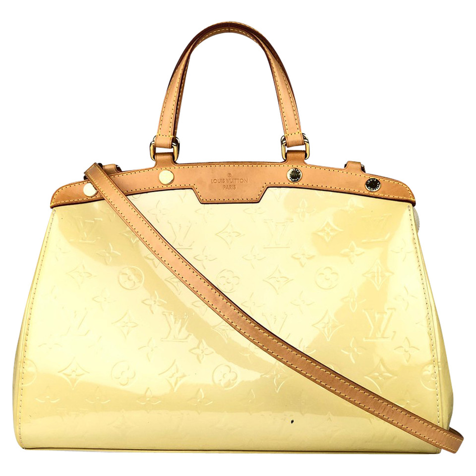 Louis Vuitton Brea Patent leather in Yellow