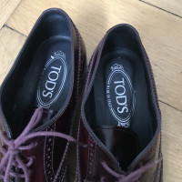 Tod's Lace-up shoes in Bordeaux