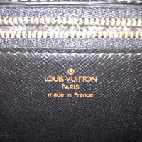 Louis Vuitton Pochette Métis 25 in Black