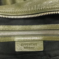 Givenchy Pandora Bag Medium aus Leder in Oliv