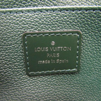Louis Vuitton "Trousse toilet 27 taiga leer"