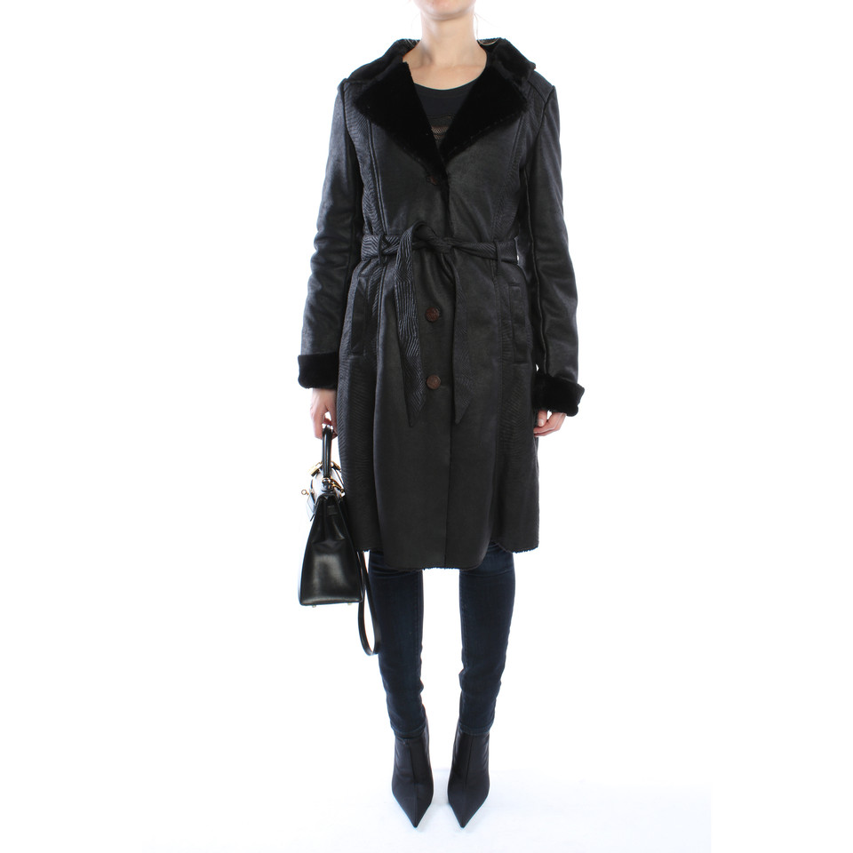 Hugo Boss Coat in black