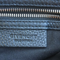 Givenchy Nightingale Small aus Leder in Schwarz