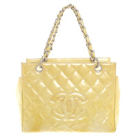 Chanel Petite Timeless Patent leather in Yellow