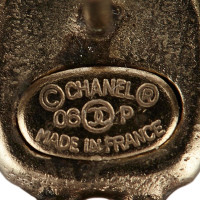 Chanel Ohrringe mit Logo-Anhänger