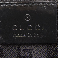 Gucci Schultertasche aus Lackleder