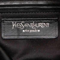 Yves Saint Laurent Schultertasche in Schwarz