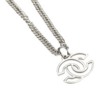 Chanel Halskette mit Logo-Anhänger