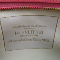 Louis Vuitton Pochette Métis 25 in Beige