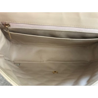 Chanel Classic Flap Bag Jumbo in Pelle in Beige