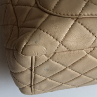 Chanel Classic Flap Bag Maxi in Pelle in Beige