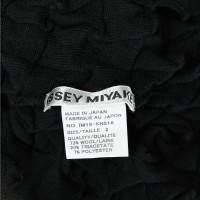 Issey Miyake Chemise en tricot noir