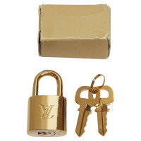 Louis Vuitton Accessory in Gold