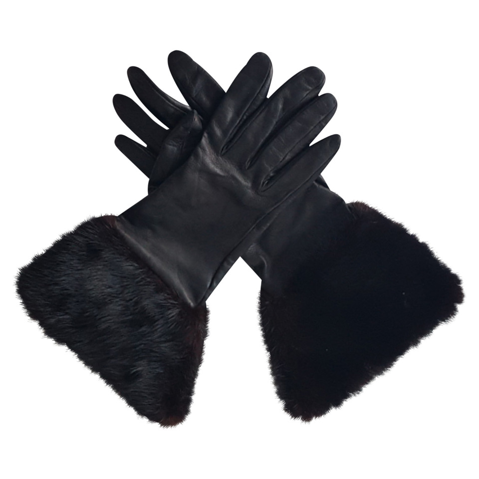 Burberry Handschoenen Leer in Zwart