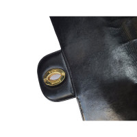 Chanel Classic Flap Bag Jumbo aus Leder in Schwarz