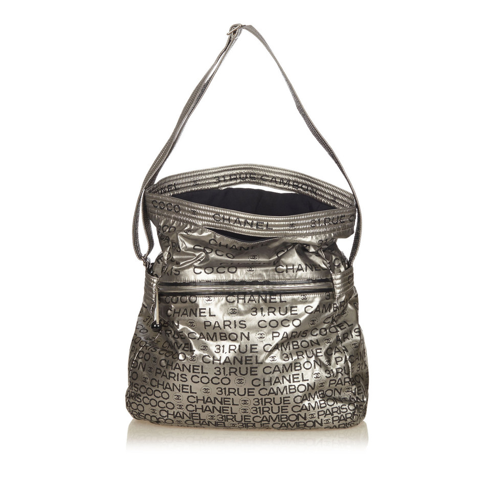 Chanel Épaule illimitée Bag