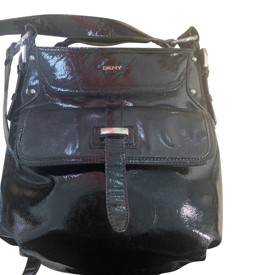 Dkny Shoulder bag Patent leather in Black