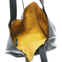 Stella McCartney Logo Shoulder Bag en Noir