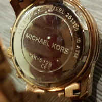 Michael Kors guardare