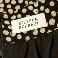 Steffen Schraut robe