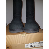 Ugg Australia stivali