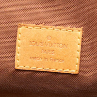 Louis Vuitton Batignolles Horizontal Canvas in Bruin