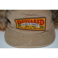 Dsquared2 Cappellino con bordo in pelliccia di volpe