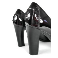 Tod's Patent leather pumps