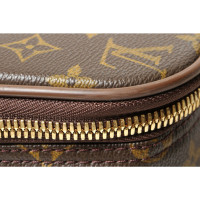 Louis Vuitton Pégase 55 Canvas in Brown