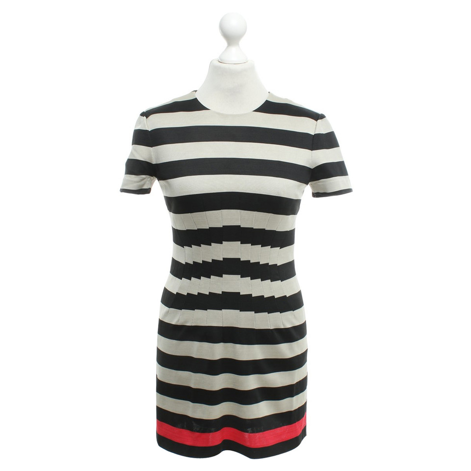 Diane Von Furstenberg robe Stripe