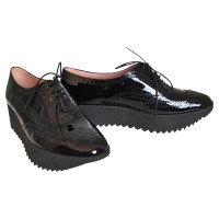 Pretty Ballerinas Lace-up shoes Patent leather in Black