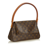 Louis Vuitton Looping GM28 Canvas in Bruin