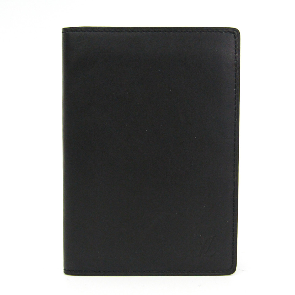 Louis Vuitton Passport case made of nomad leather