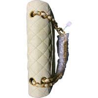 Chanel Classic Flap Bag Medium aus Wildleder