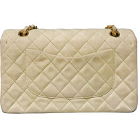 Chanel Classic Flap Bag Medium aus Wildleder