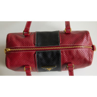 Prada Handtasche in Rot/Schwarz
