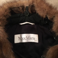 Max Mara Manteau avec col en fourrure