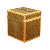 Louis Vuitton Hatbox with monogram pattern