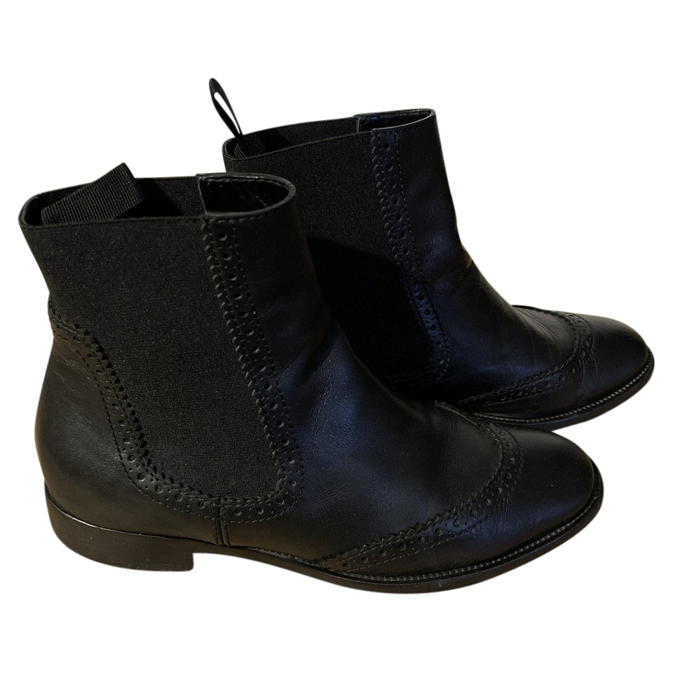 Balenciaga Stiefeletten aus Leder in Schwarz