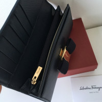 Salvatore Ferragamo Woman's wallet New