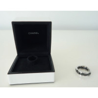 Chanel "Ultra ring Medium"