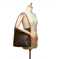 Louis Vuitton "Looping GM Monogram Canvas"