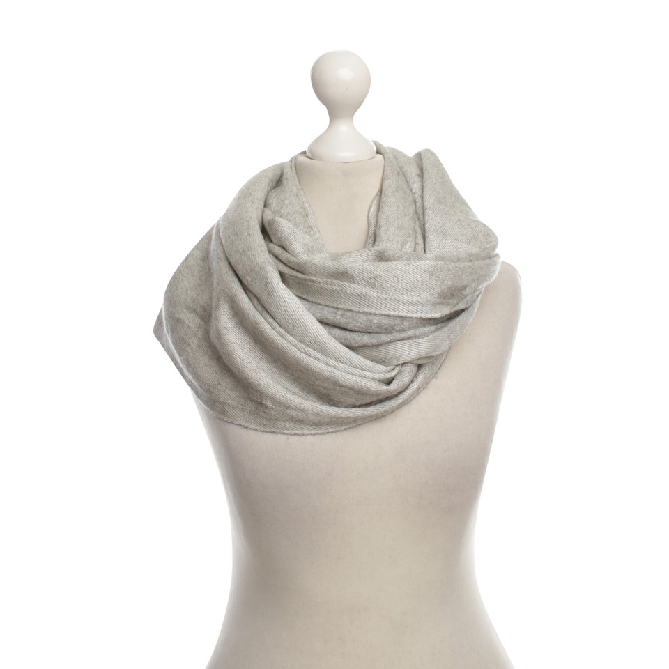 Brunello Cucinelli Cashmere scarf in grey