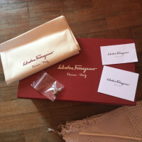 Salvatore Ferragamo Pumps/Peeptoes Patent leather in Pink