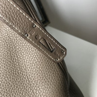 Hermès Kelly Bag 35 aus Leder in Taupe
