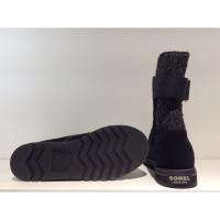 Sorel Stiefeletten aus Veloursleder