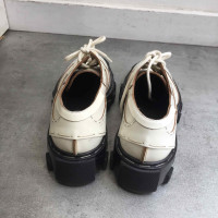 Balenciaga Chaussures à lacets