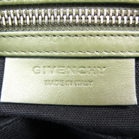 Givenchy Pandora Bag Medium aus Canvas in Grün
