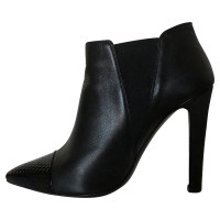Pollini Ankle Boots in Schwarz