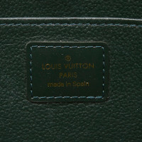 Louis Vuitton Kulturtasche aus Taigaleder